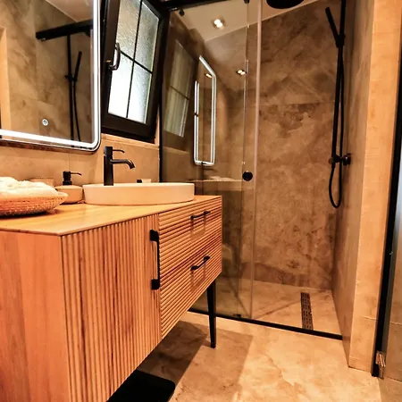 Labiatan 3* Zogaj (Shkoder)