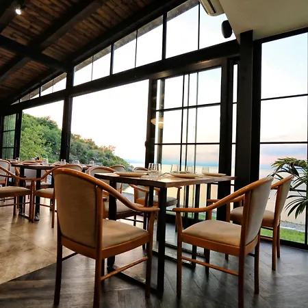 Hotel Labiatan Zogaj (Shkoder)