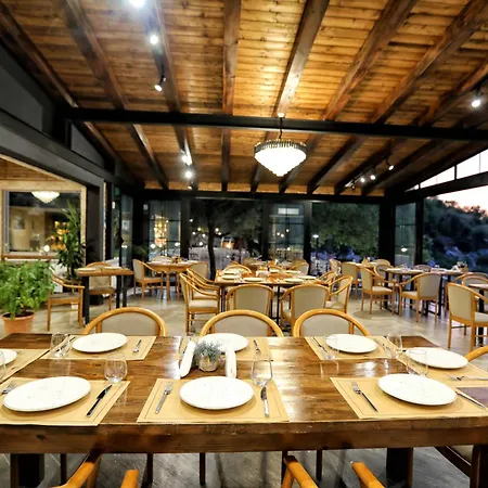 Hotel Labiatan Zogaj (Shkoder)