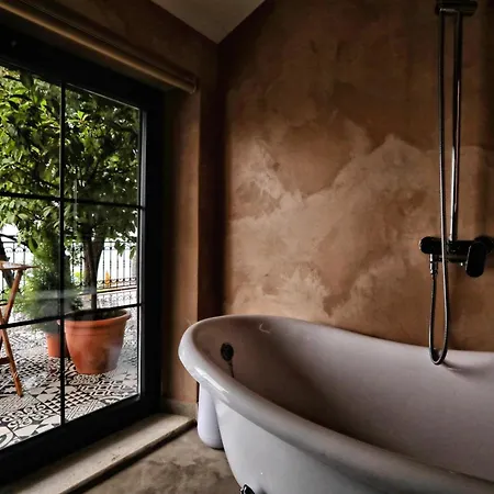 Hotel Labiatan 3*