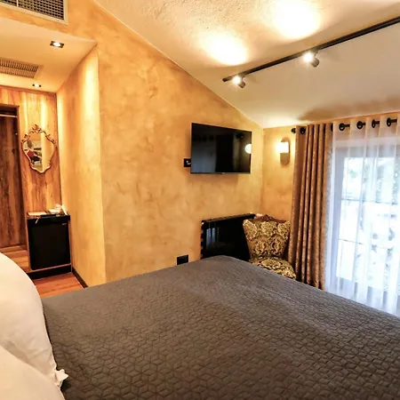 Hotel Labiatan Zogaj (Shkoder)